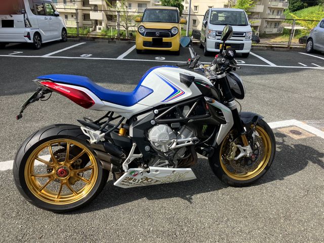 ＭＶアグスタ ブルターレ８００