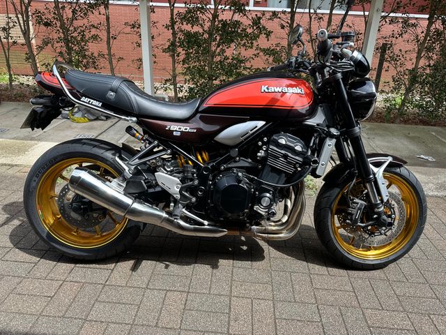 カワサキ Ｚ９００ＲＳ